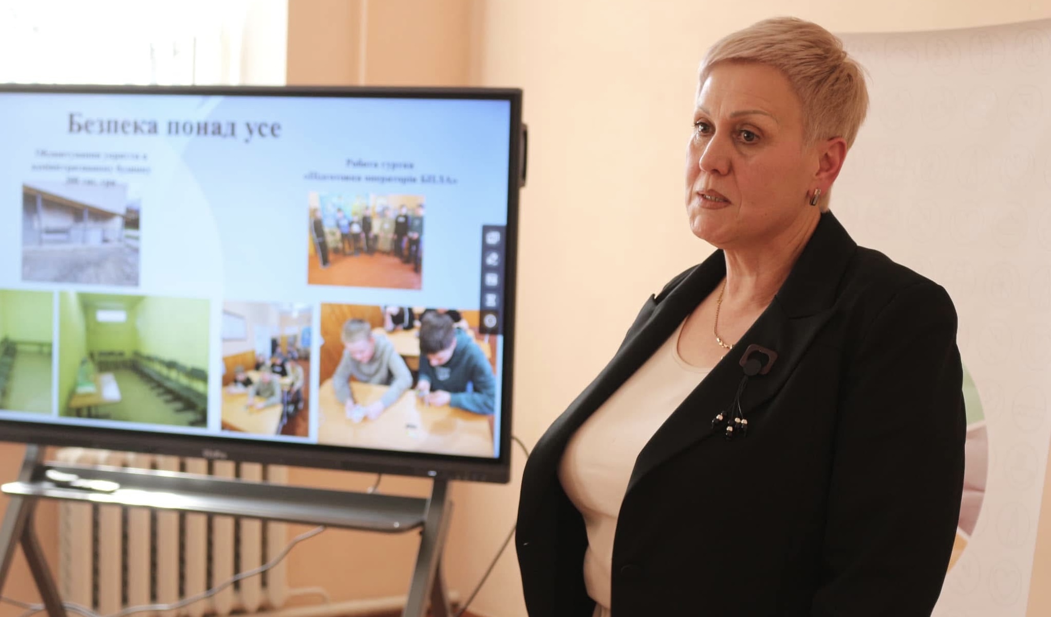 У Станіславського повідомили: вчителям та вихователям доведеться зачекати на заробітну плату