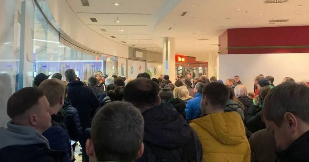 Чоловіків віком 25-60 років, які зверталися до паспортних сервісів за кордоном внесуть до Реєстру військовозобов’язаних