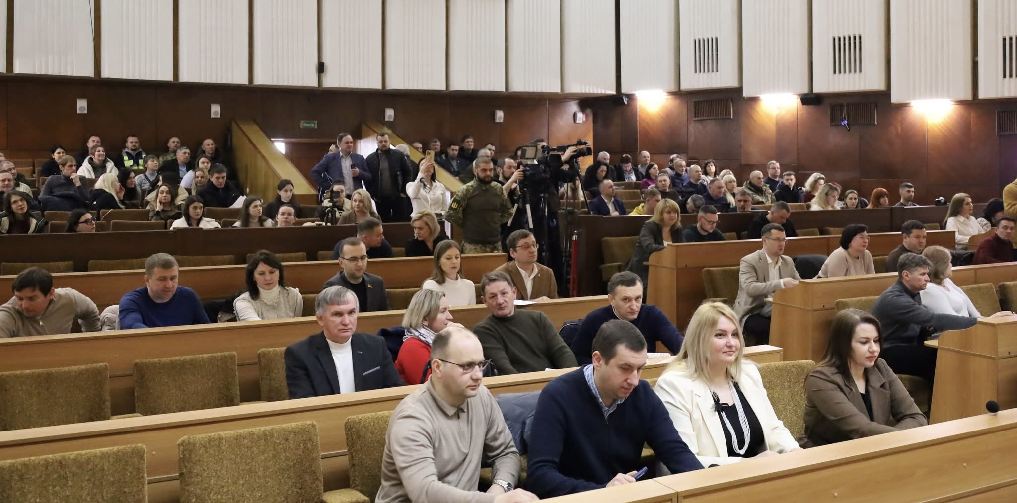 Івано-Франківська міська рада прийняла звернення щодо очищення влади
