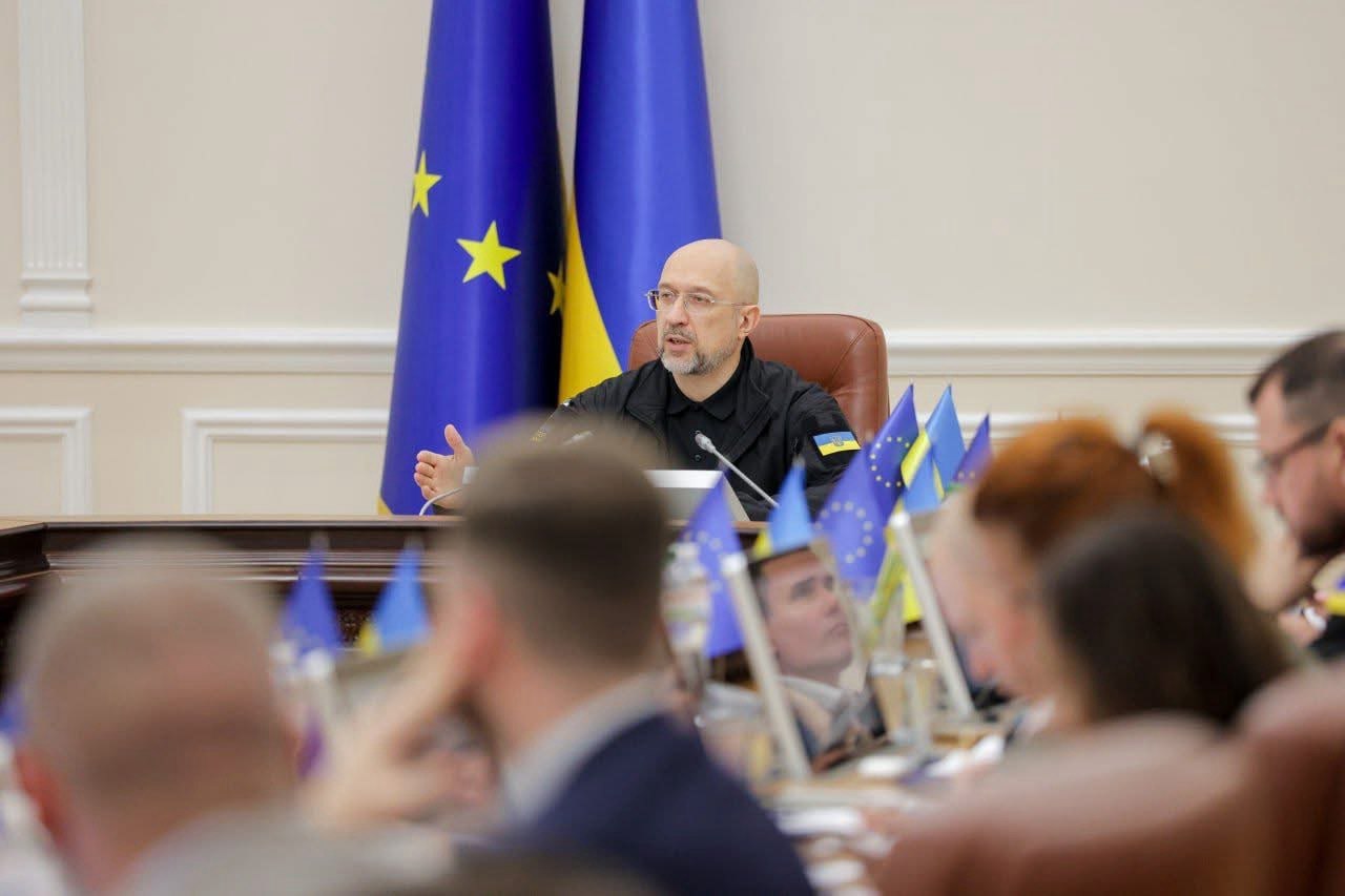 Мінус 66 тисяч посад: уряд скоротив держапарат заради економії бюджету