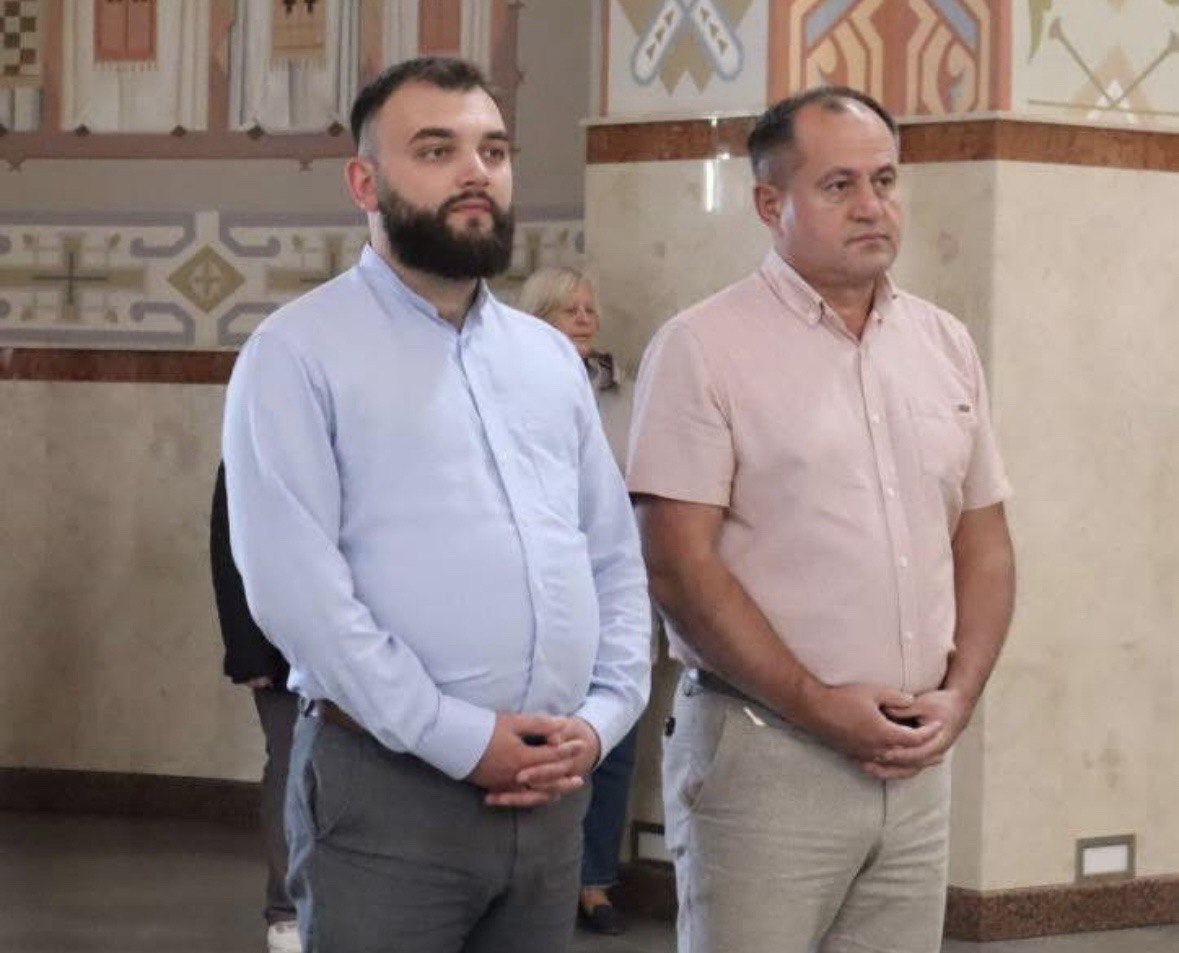 96 тис грн — золоті зарплати в ратуші: коли для всіх грошей немає, для «своїх» – є!